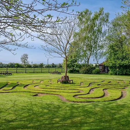 The Wheelhouse - Uk49956 *